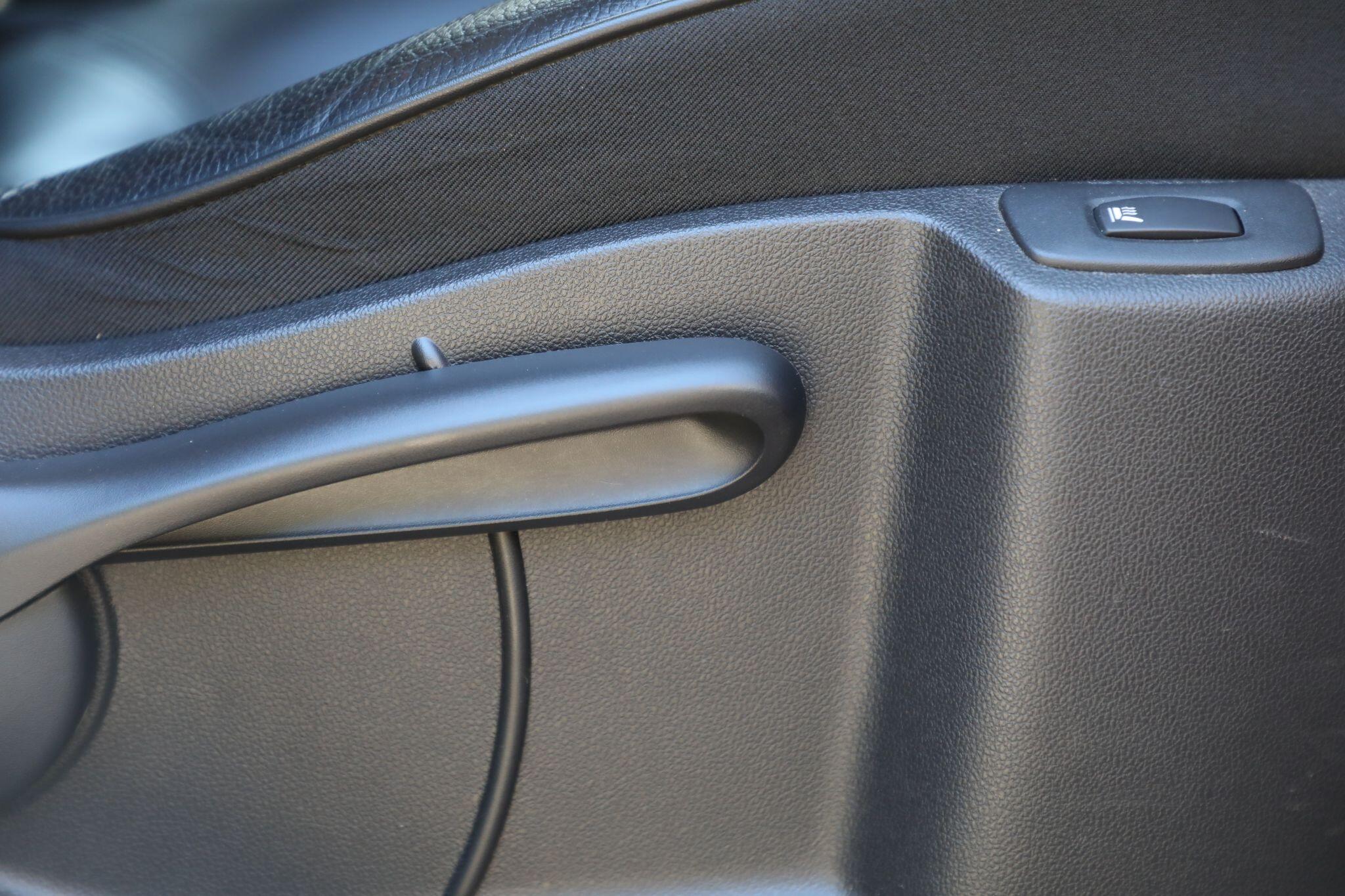 Large vehicle image